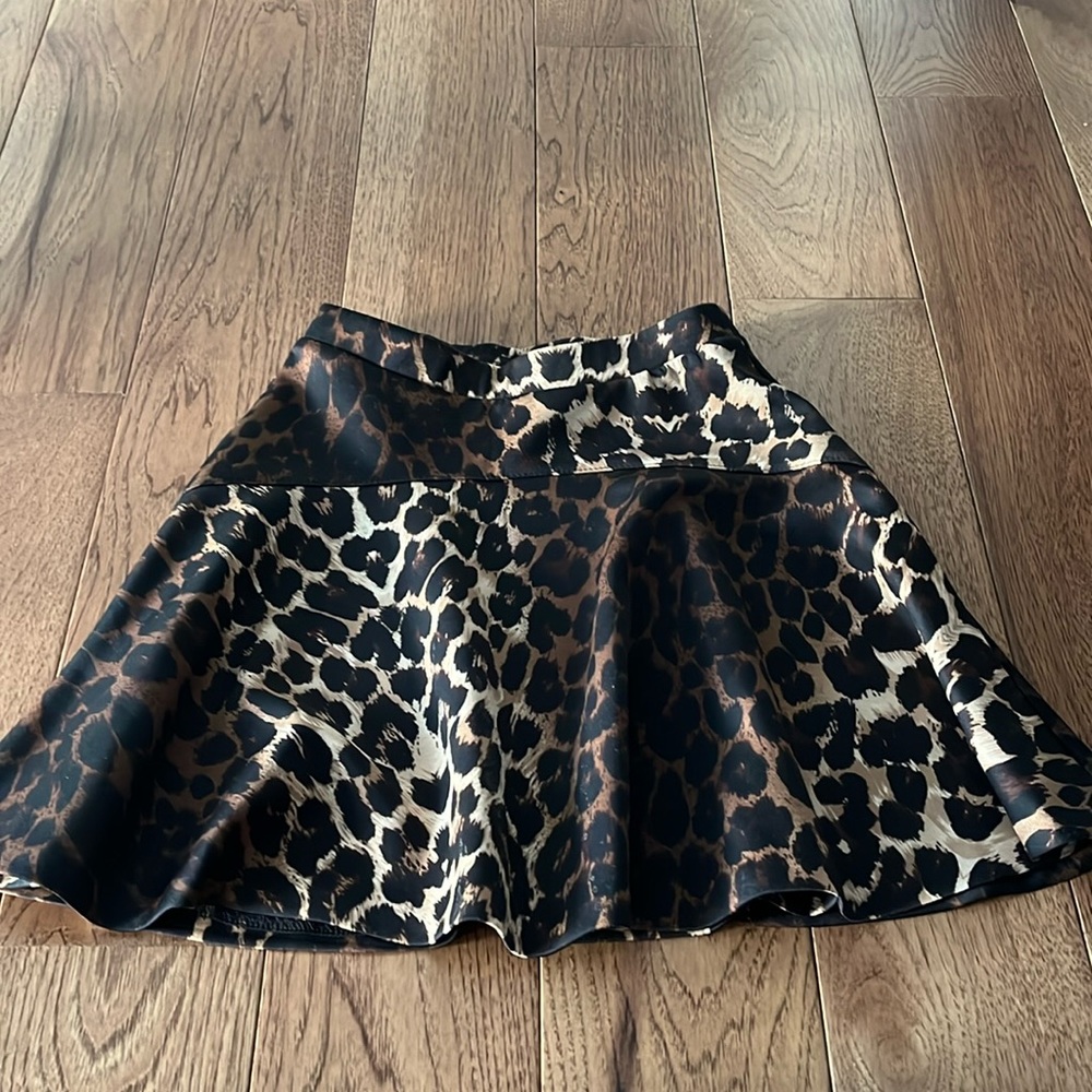 XS necessary objects leopard skirt